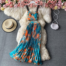 Load image into Gallery viewer, Floral Printed Short Strapless Tops And High Waist Pleated Long Skirt Suit
